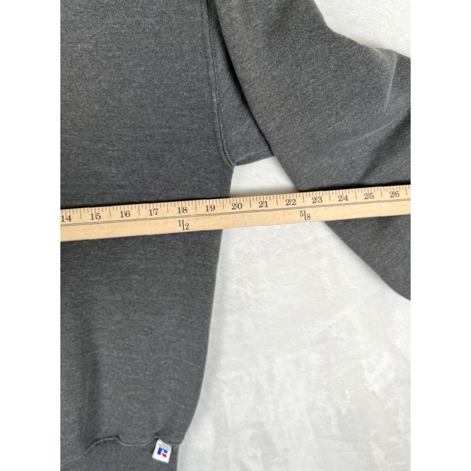 Russell Athletic VINTAGE Russell Athletic Sweatshirt Gray Mens M Crew Neck Fleece Made in USA Size US M / EU 48-50 / 2 - 5 Thumbnail
