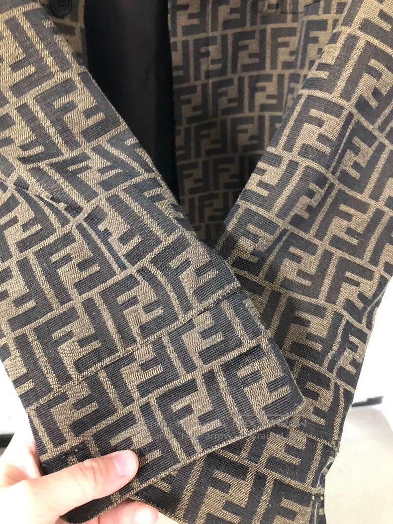 Fendi Fendi All-Print Jacket Size US M / EU 48-50 / 2 - 3 Thumbnail