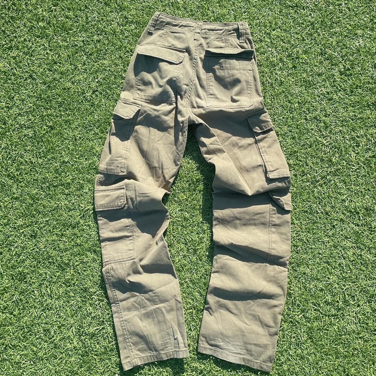 Bershka cargo baggy pants Size US 32 / EU 48 - 2 Thumbnail