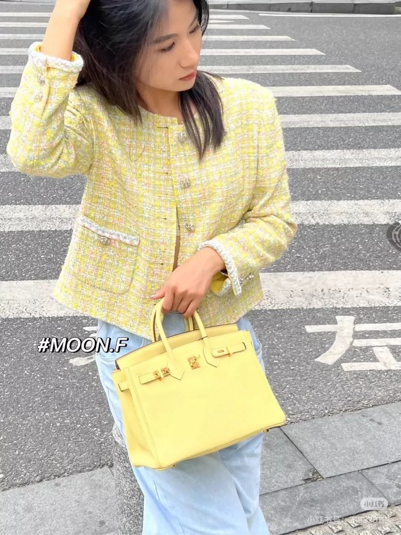 Chanel Chanel 24c goose yellow soft jacket 2504-Nextarrow Size XS / US 0-2 / IT 36-38 - 8 Thumbnail