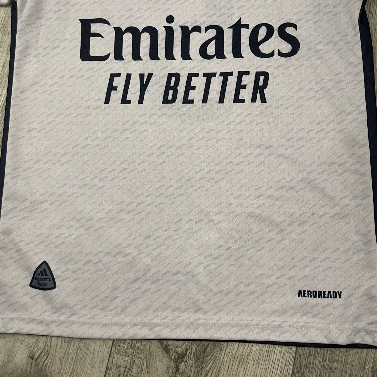 Adidas REAL MADRID FLY EMIRATES BELLINGHAM FOOTBALL SOCCER JERSEY Size US S / EU 44-46 / 1 - 6 Thumbnail