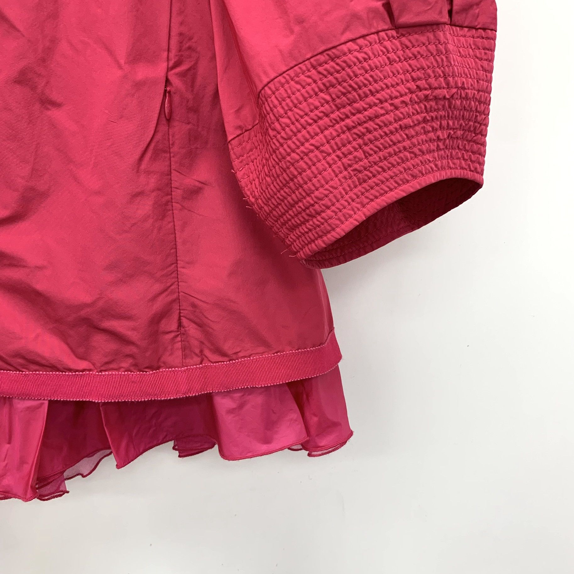 Moncler Moncler Red Ruffle Zip-Up Short Sleeve Jacket (Size S) Size S / US 4 / IT 40 - 6 Thumbnail