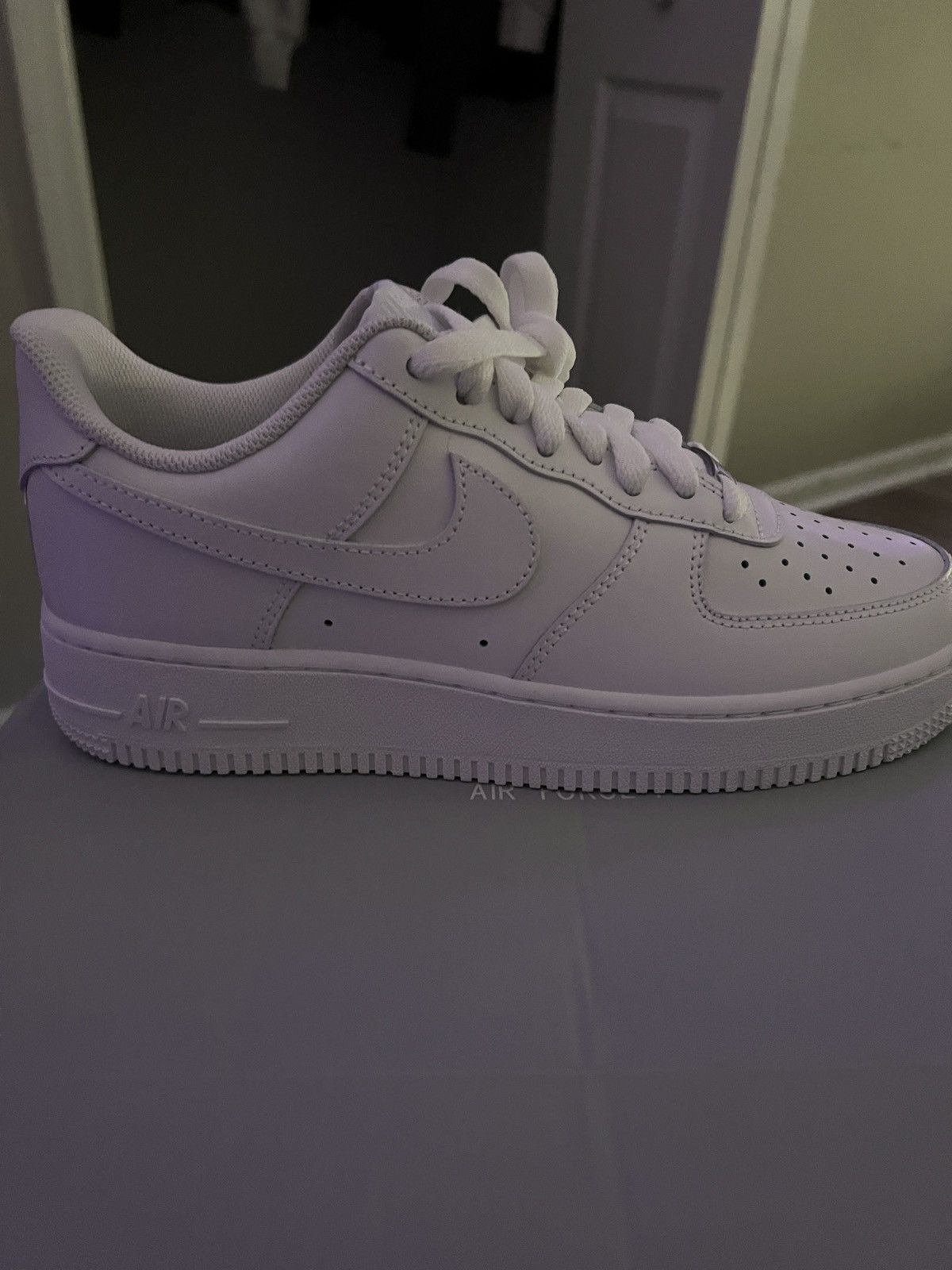 Off-White low cut white air forces Size US 9 / EU 42 - 4 Thumbnail