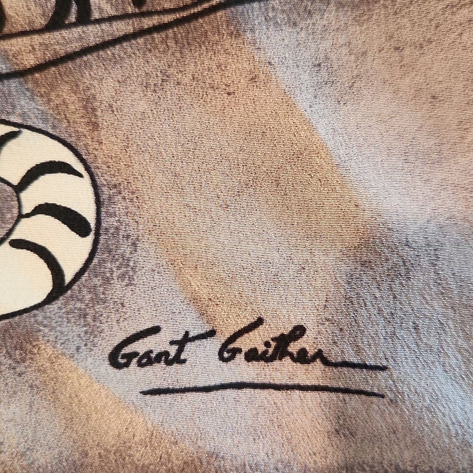 Other Gant Gaither tiger scarf. Beautiful glam vibe Size ONE SIZE - 2 Thumbnail