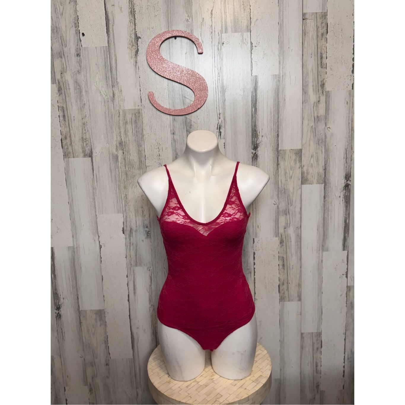Other Ambiance Hot Pink Lace Bodysuit Women’s Size Small Size S / US 4 / IT 40 - 1 Thumbnail