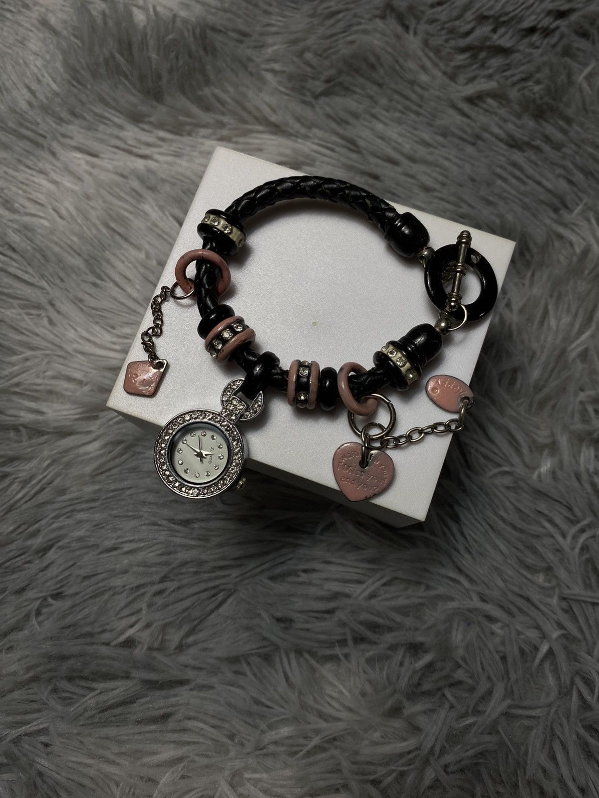 Japanese Brand × Jewelry × Vintage Charming Bracelet Watch with Hearts and Crystals Size ONE SIZE - 5 Thumbnail