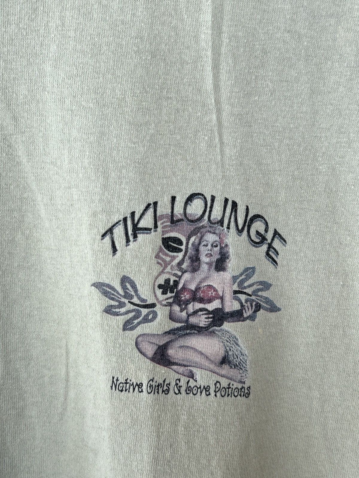 Vintage Vintage Tiki Lounge Native Girls & Love Potions Hawaii Tees Size US XL / EU 56 / 4 - 5 Thumbnail