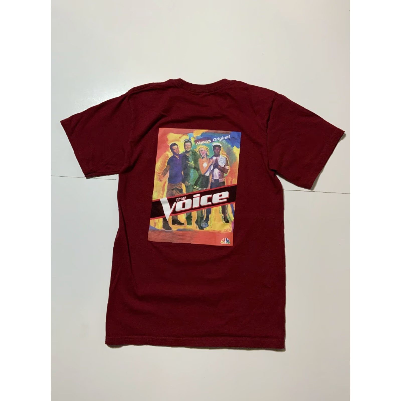Port & Company NBC The Voice T-Shirt Port & Company Men S Maroon TV Show Graphic S/S Pharrell Williams Adam Levine Christina Aguilera Blake Shelton 2010s Mens Shirt Size US S / EU 44-46 / 1 - 3 Thumbnail