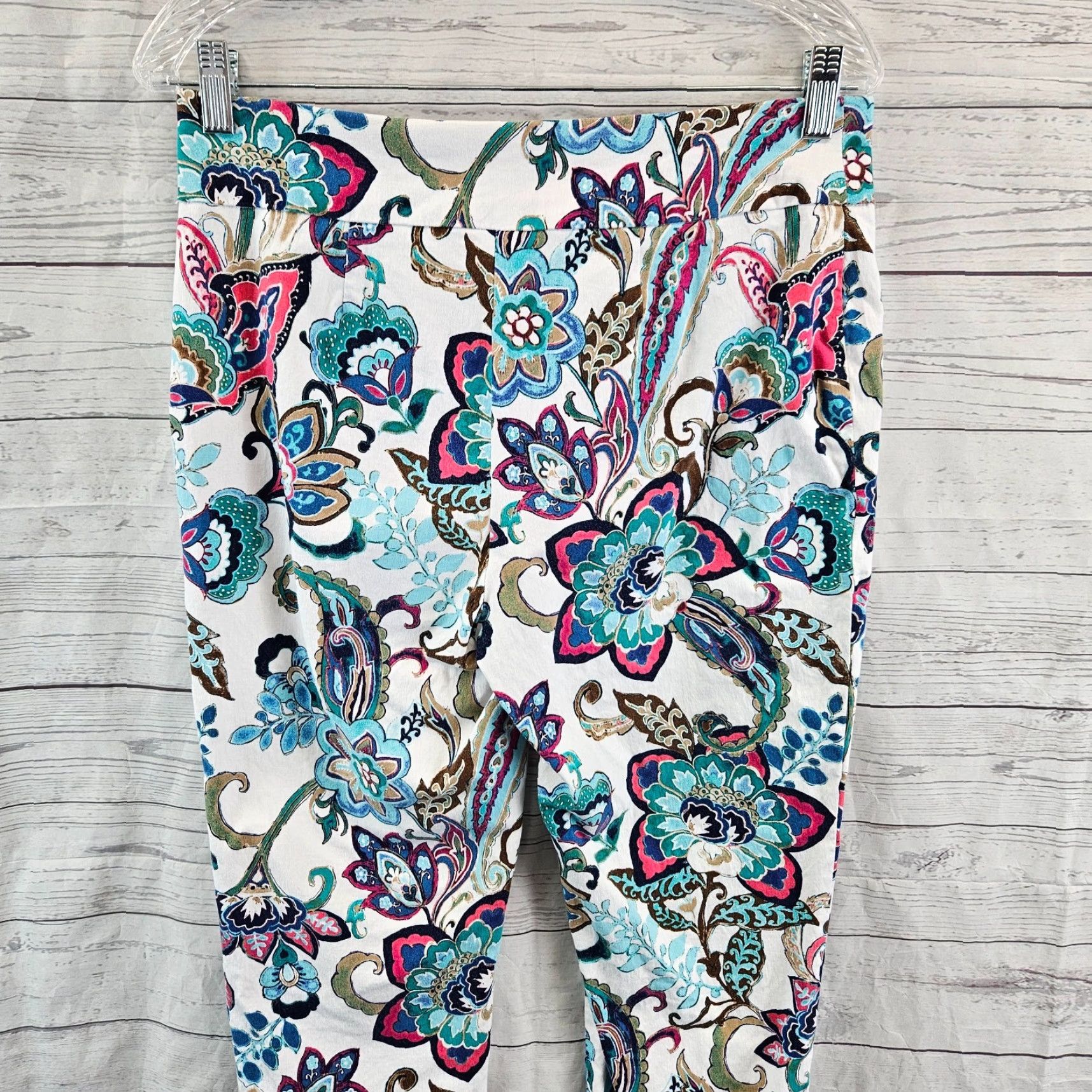 Vintage Chico's Womens So Slimming Crop Pants Sz 6 Blue Pink Floral Pull On Mid Rise Cropped Size 28" / US 6 / IT 42 - 4 Thumbnail