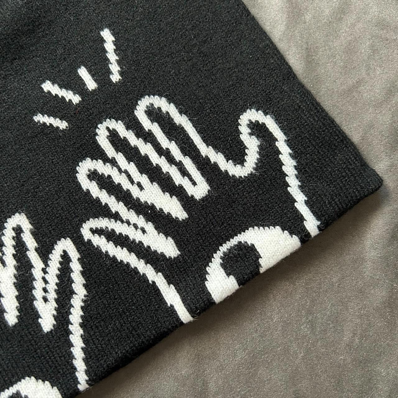 Japanese Brand Rare High Five Graffiti Design No Cuff Knit Beanie Hat Black Size ONE SIZE - 4 Thumbnail