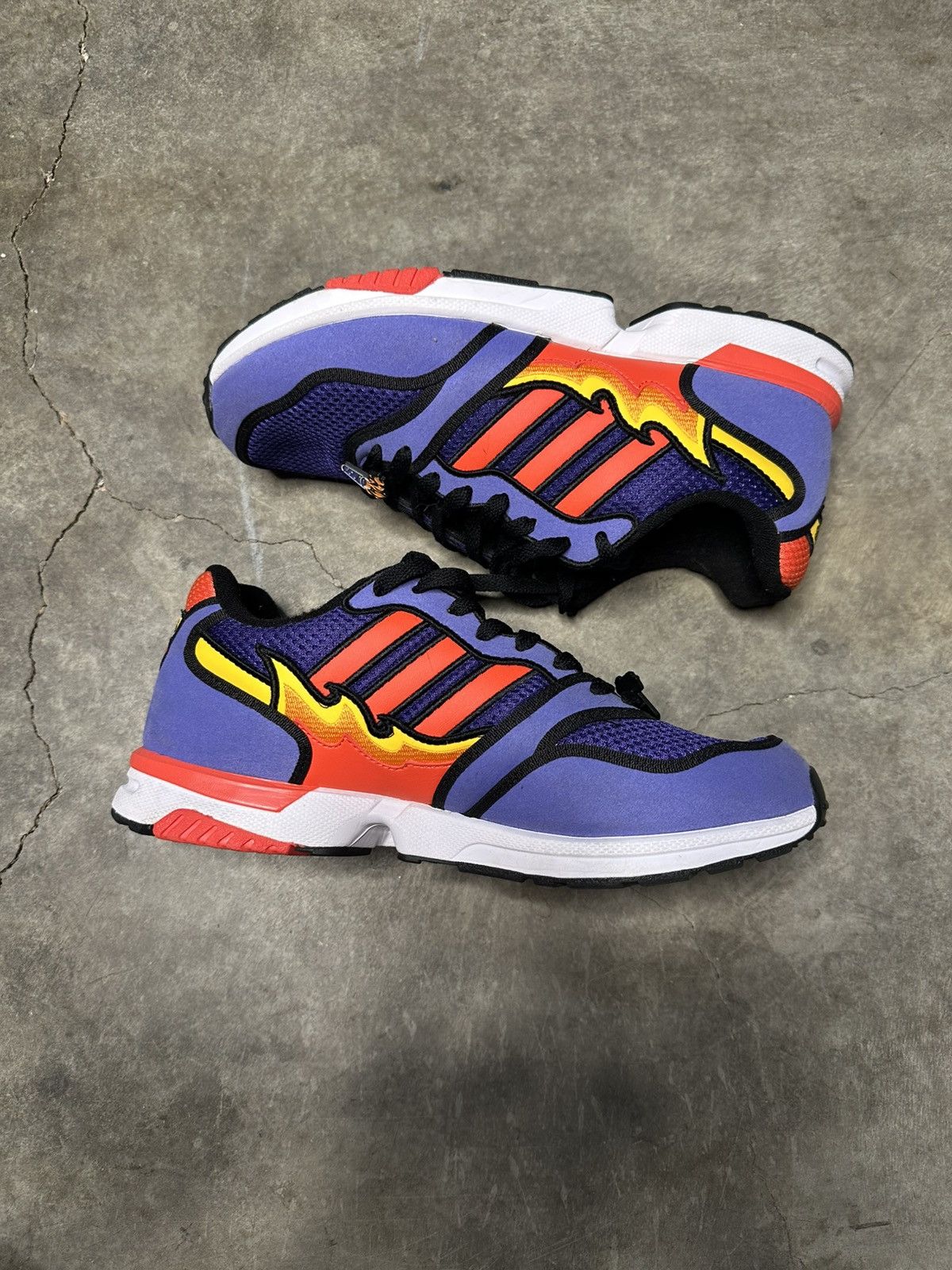 Adidas FLAMIN MOES (SIMPSONS & ADIDAS COLLAB) Size US 8 / EU 41 - 5 Thumbnail