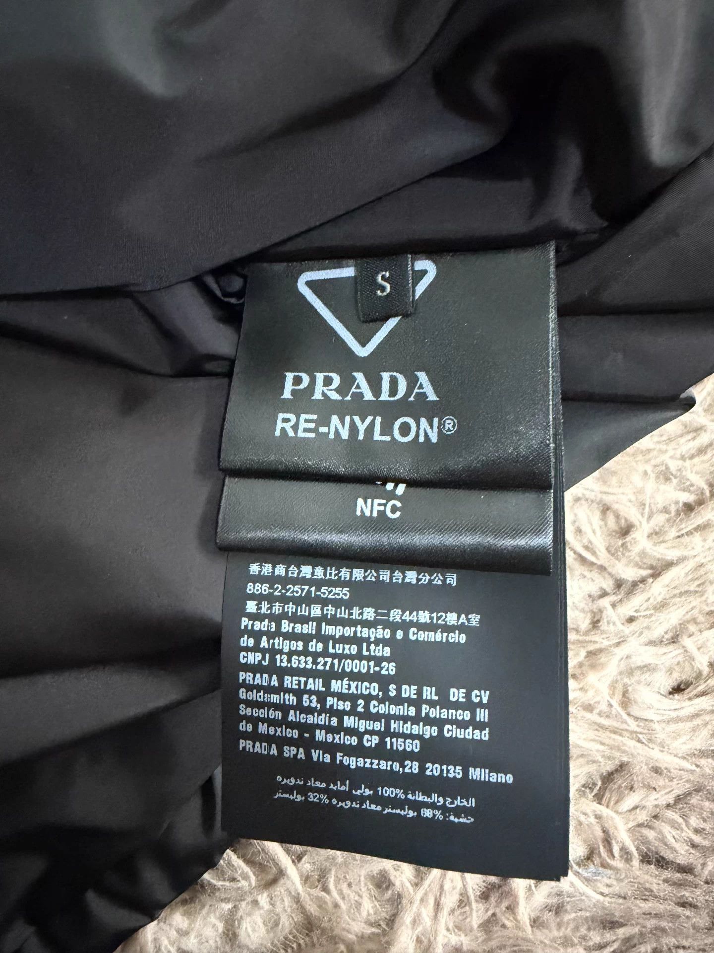 Prada Prada Black Lapel 1-Button Oversized Down Jacket S Size US S / EU 44-46 / 1 - 5 Thumbnail