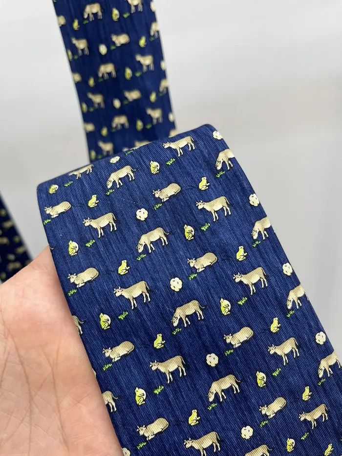 Hermes Hermes Cow Frog Silk Tie Size ONE SIZE - 5 Thumbnail
