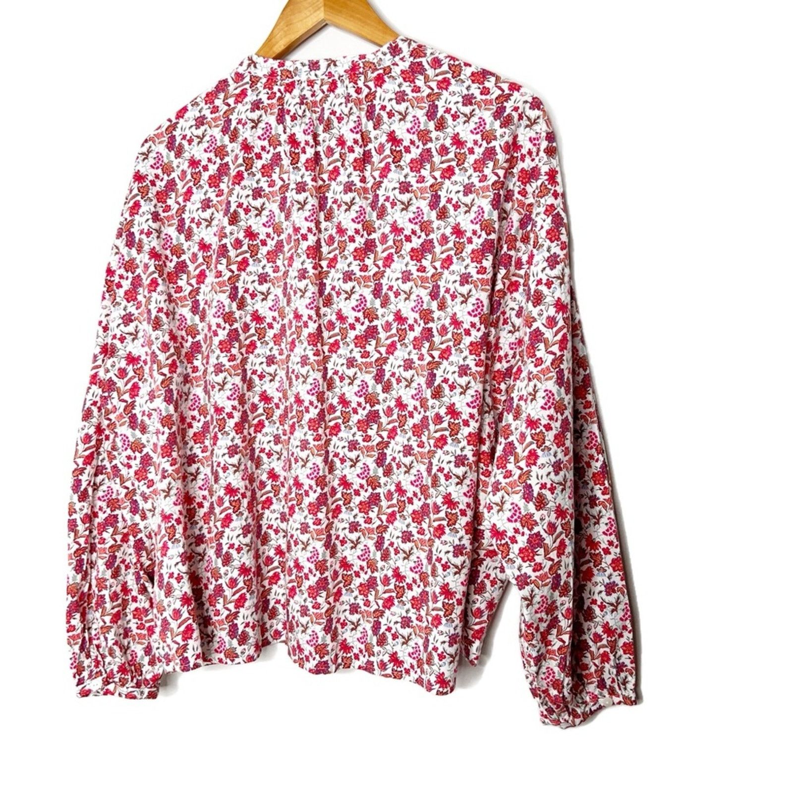 Target Basics Universal Thread Women’s Floral Red Flare Blouse Size M / US 6-8 / IT 42-44 - 9 Thumbnail