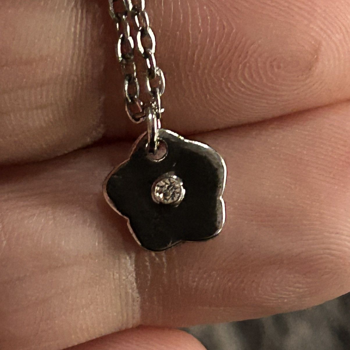 Handmade Handcrafted clear glass stone accent flower pendant necklace Size ONE SIZE - 6 Thumbnail