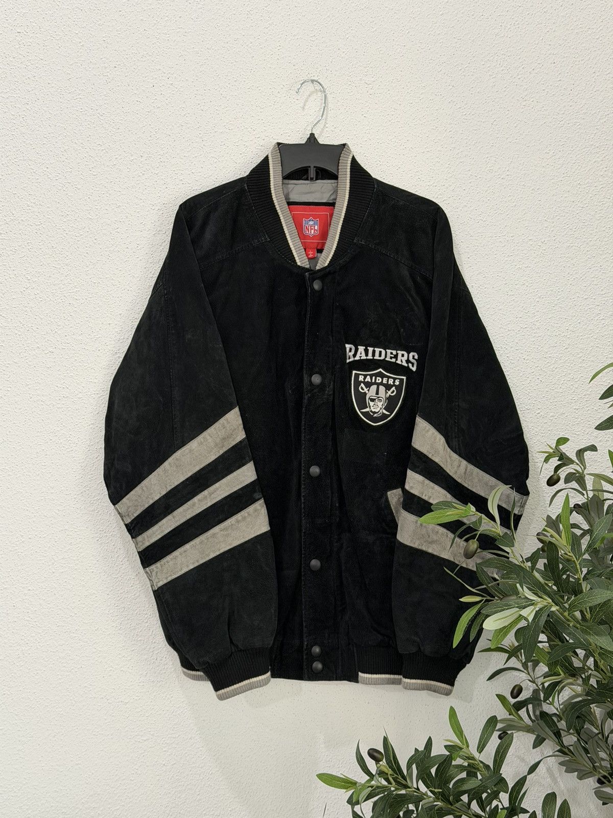 NFL Vintage Y2K Oakland Raiders Varsity Suede Leather Jacket L Size US L / EU 52-54 / 3 - 3 Thumbnail