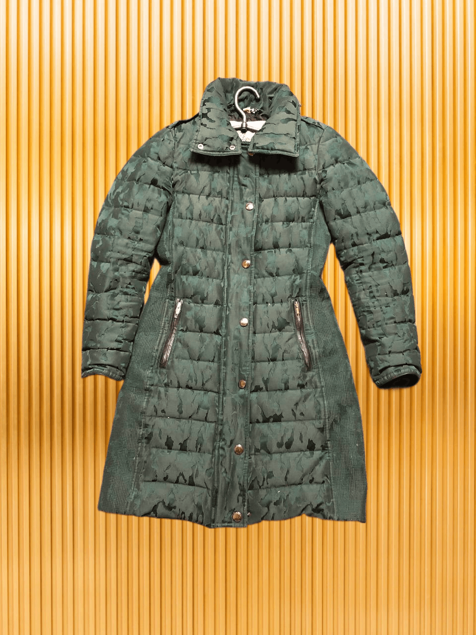 Burberry vintage down jacket Burberry logo Y2K luxury Streetwear Size XS / US 0-2 / IT 36-38 - 1 Thumbnail