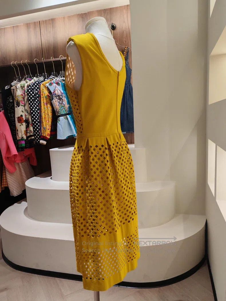 Fendi Fendi Bright Yellow Openwork Knitted Dress, Mulberry Silk Size XS / US 0-2 / IT 36-38 - 2 Thumbnail