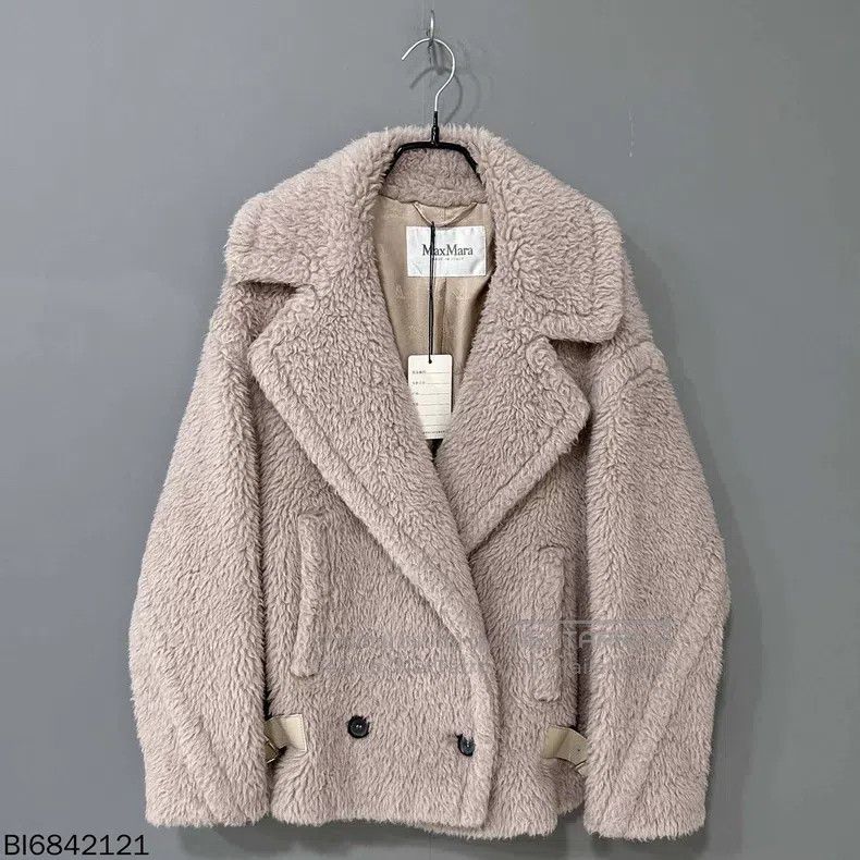 Max Mara Max Mara Classic Sand Short Teddy Overcoat Size XS / US 0-2 / IT 36-38 - 1 Thumbnail
