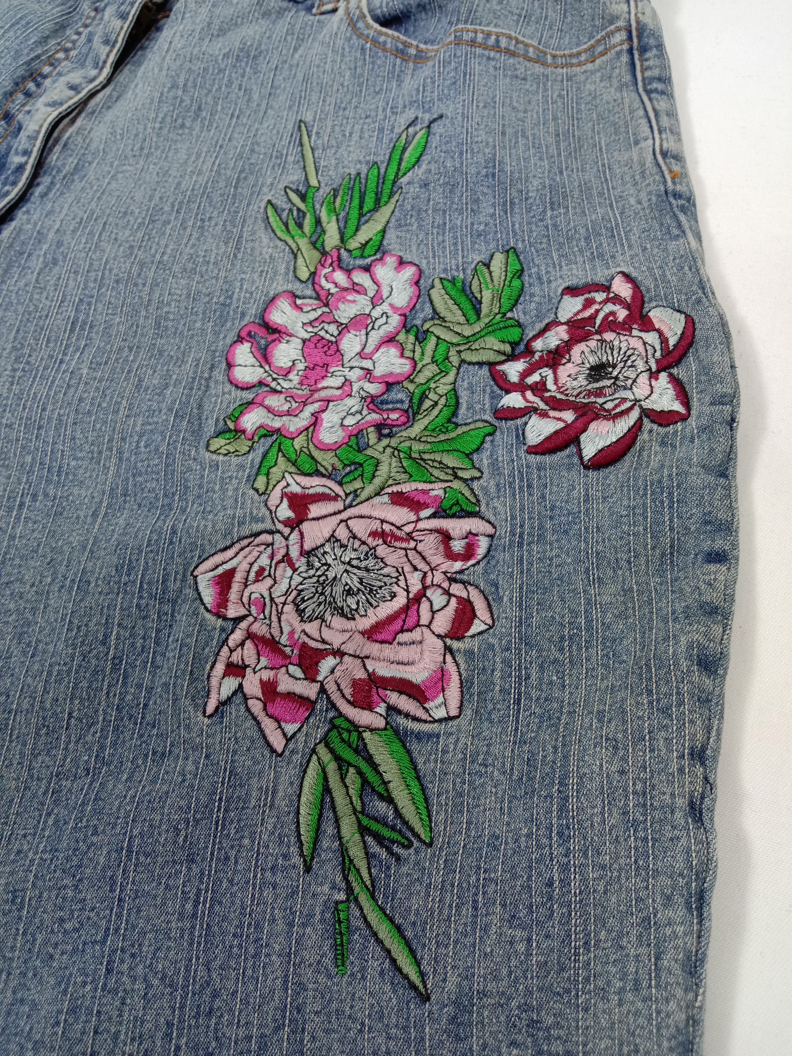 Beauty Beast Vintage Denim 24/7 Embroidered Flare Jeans Size 33" - 10 Thumbnail