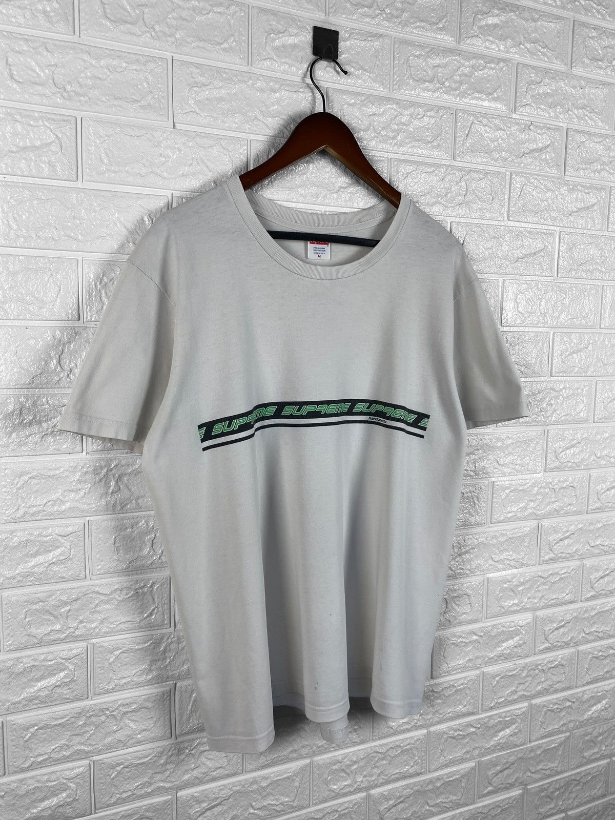 Supreme Supreme hardgoods big logo t shirt Size US M / EU 48-50 / 2 - 3 Thumbnail