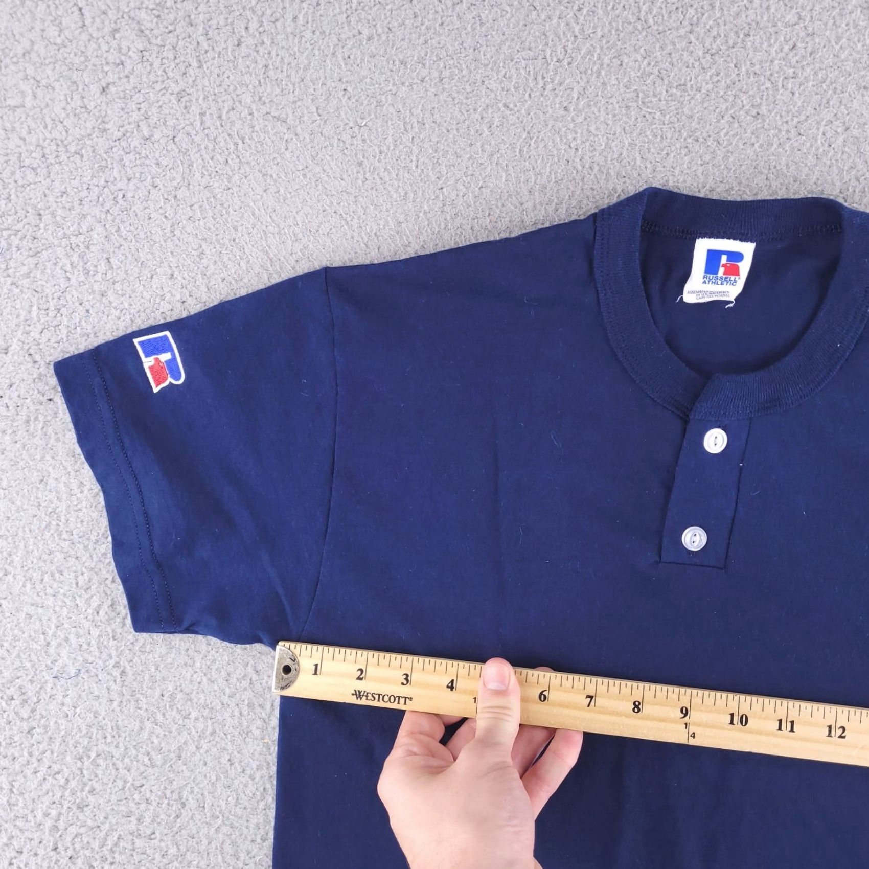 Russell Athletic Russell Athletic Shirt Mens Small Blue Henley Retro Button Short Sleeve Size US S / EU 44-46 / 1 - 5 Thumbnail