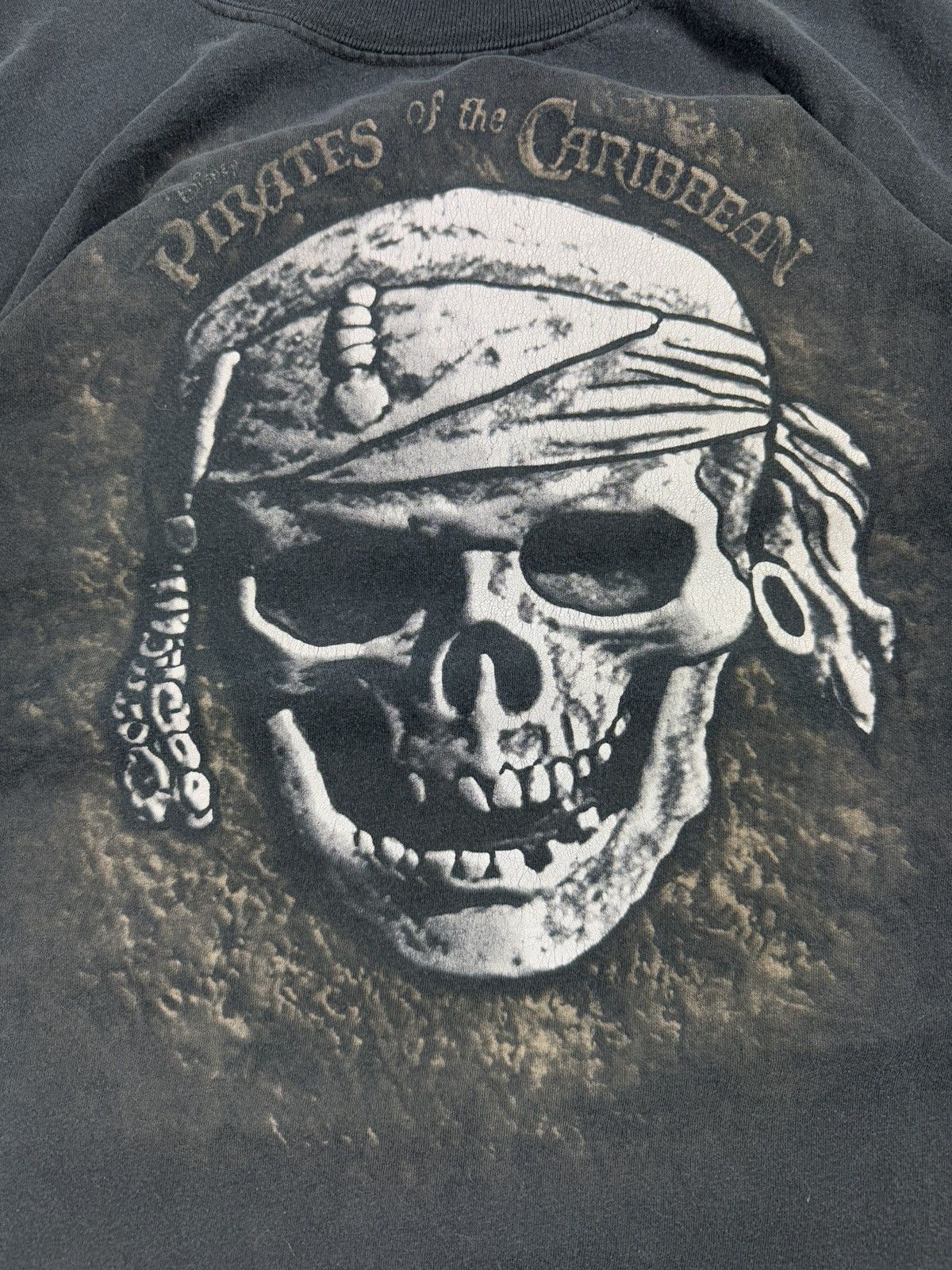 Vintage Vintage 00s Pirates of the Caribbean movie promo graphic tee Size US XL / EU 56 / 4 - 7 Thumbnail