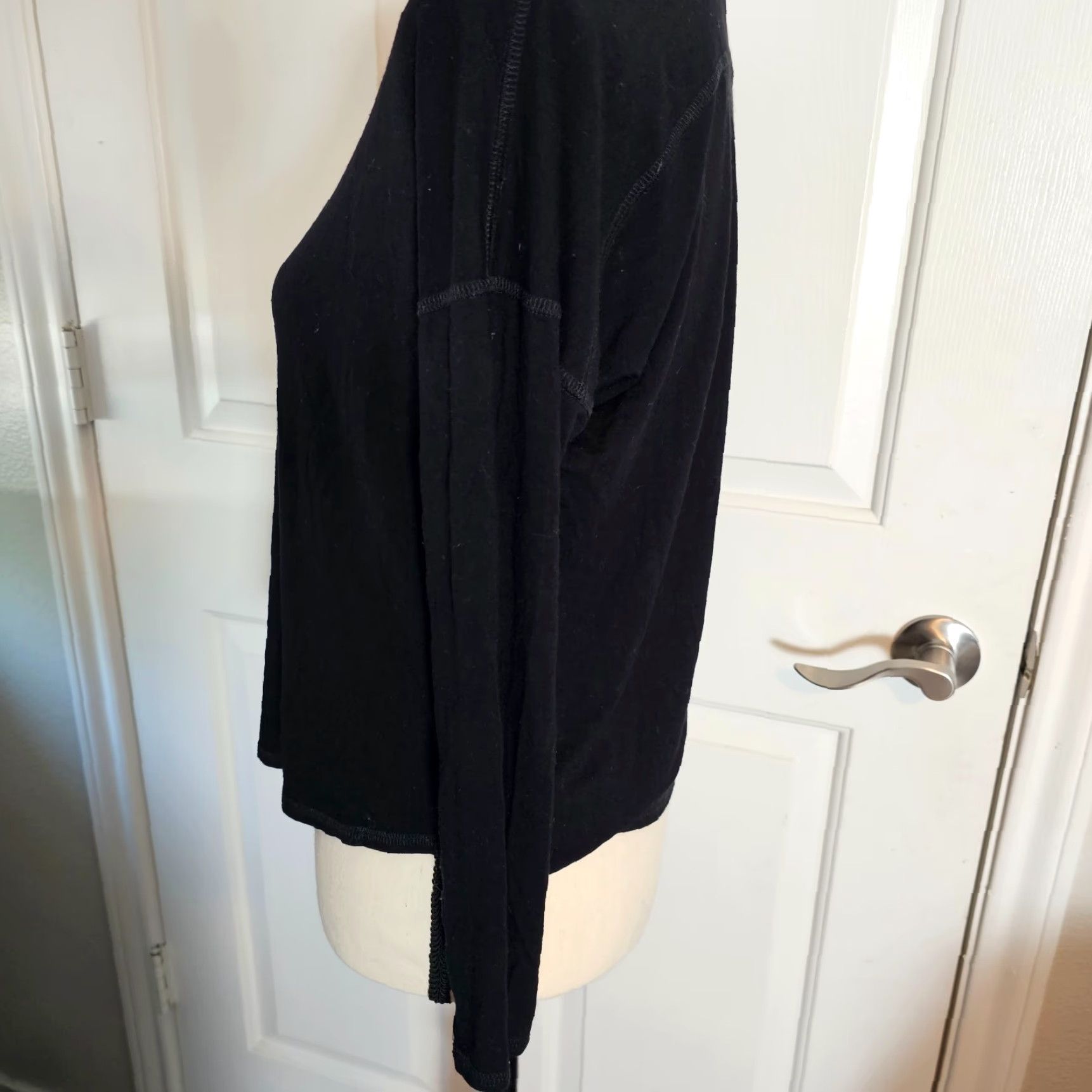 Eileen Fisher Eileen Fisher Petite Black Blouse Bateau Neck Top Sz S Pullover Long Sleeve Size S / US 4 / IT 40 - 2 Thumbnail
