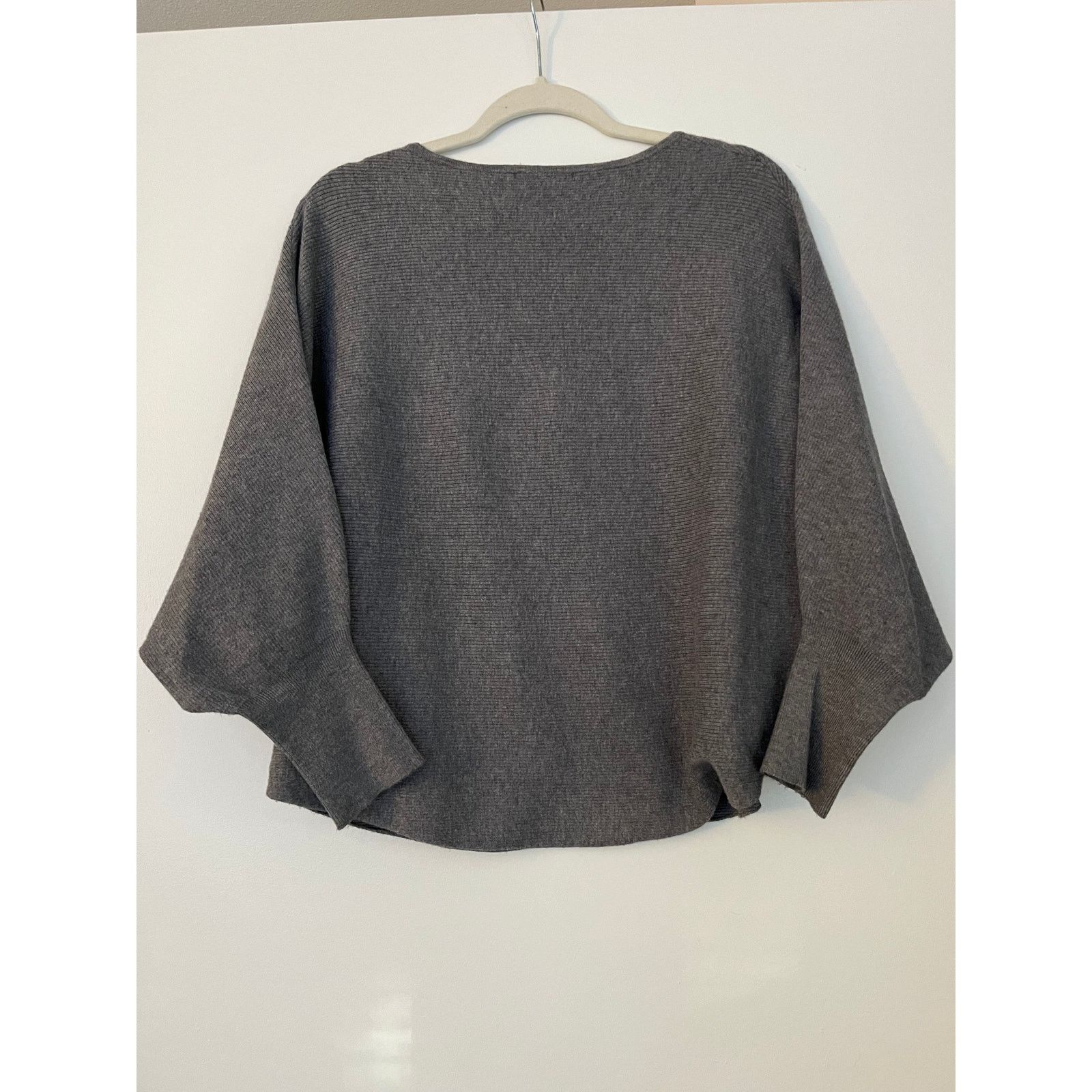 Designer Kerisma Ryu V-neck Grey Favorite Sweater Sz S/M Size M / US 6-8 / IT 42-44 - 6 Thumbnail