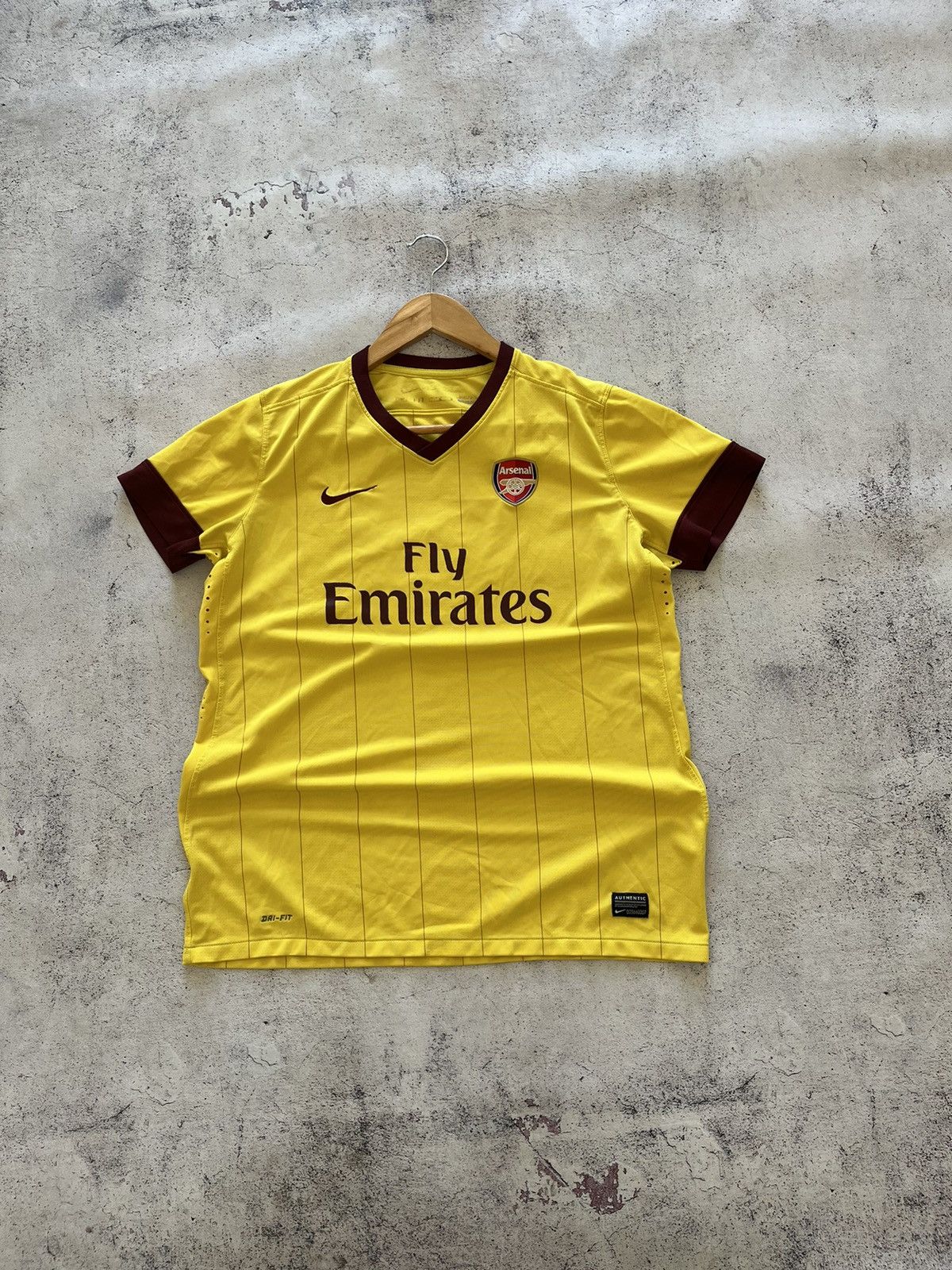 Nike NIKE ARSENAL LONDON 2010/2011 AWAY SOCCER JERSEY MATCH WORN Size US S / EU 44-46 / 1 - 1 Thumbnail