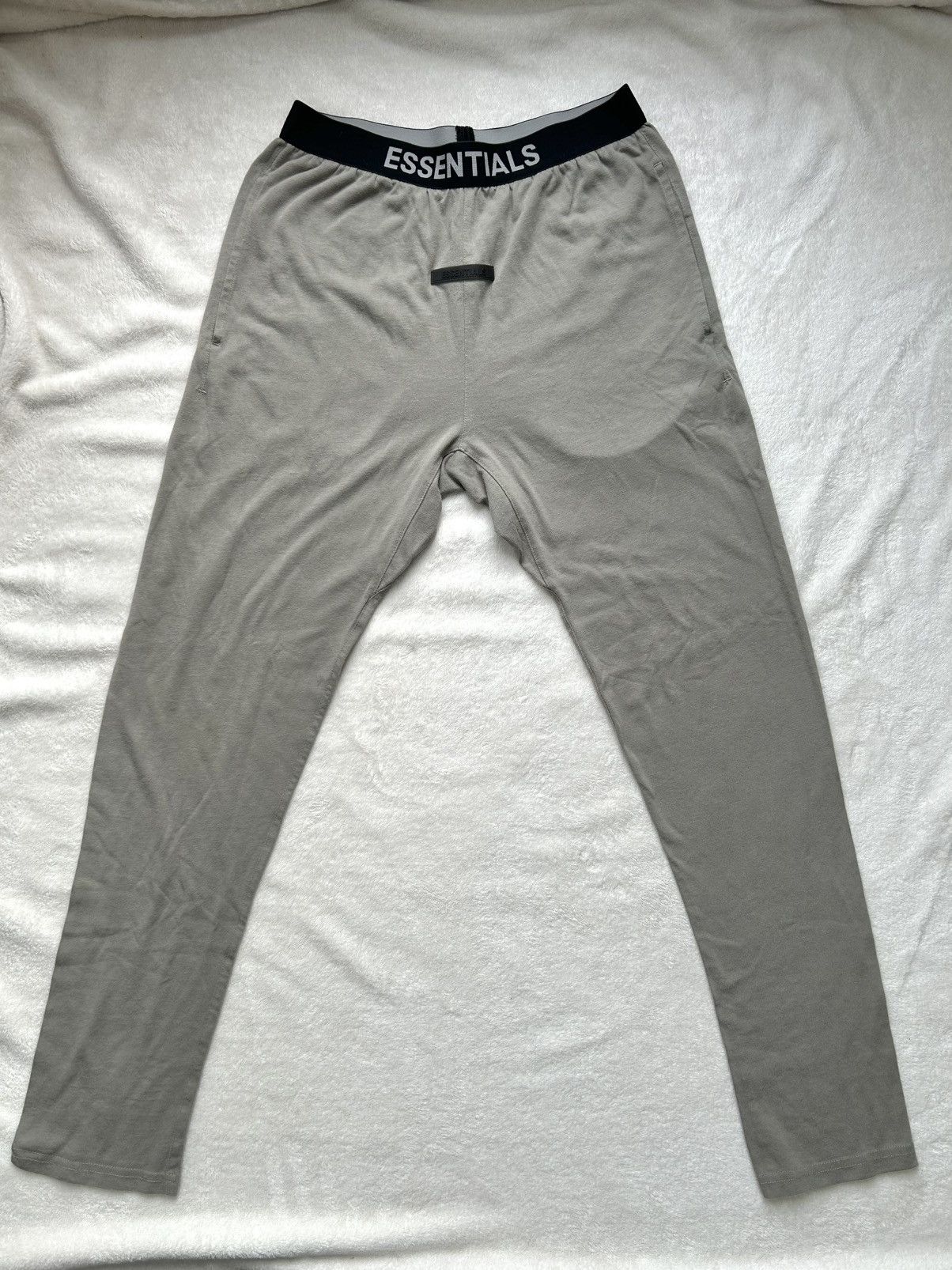 Essentials × Fear of God Fear of God Essentials Soft Fitted Logo Lounge Pants size S Size US 28 / EU 44 - 1 Thumbnail