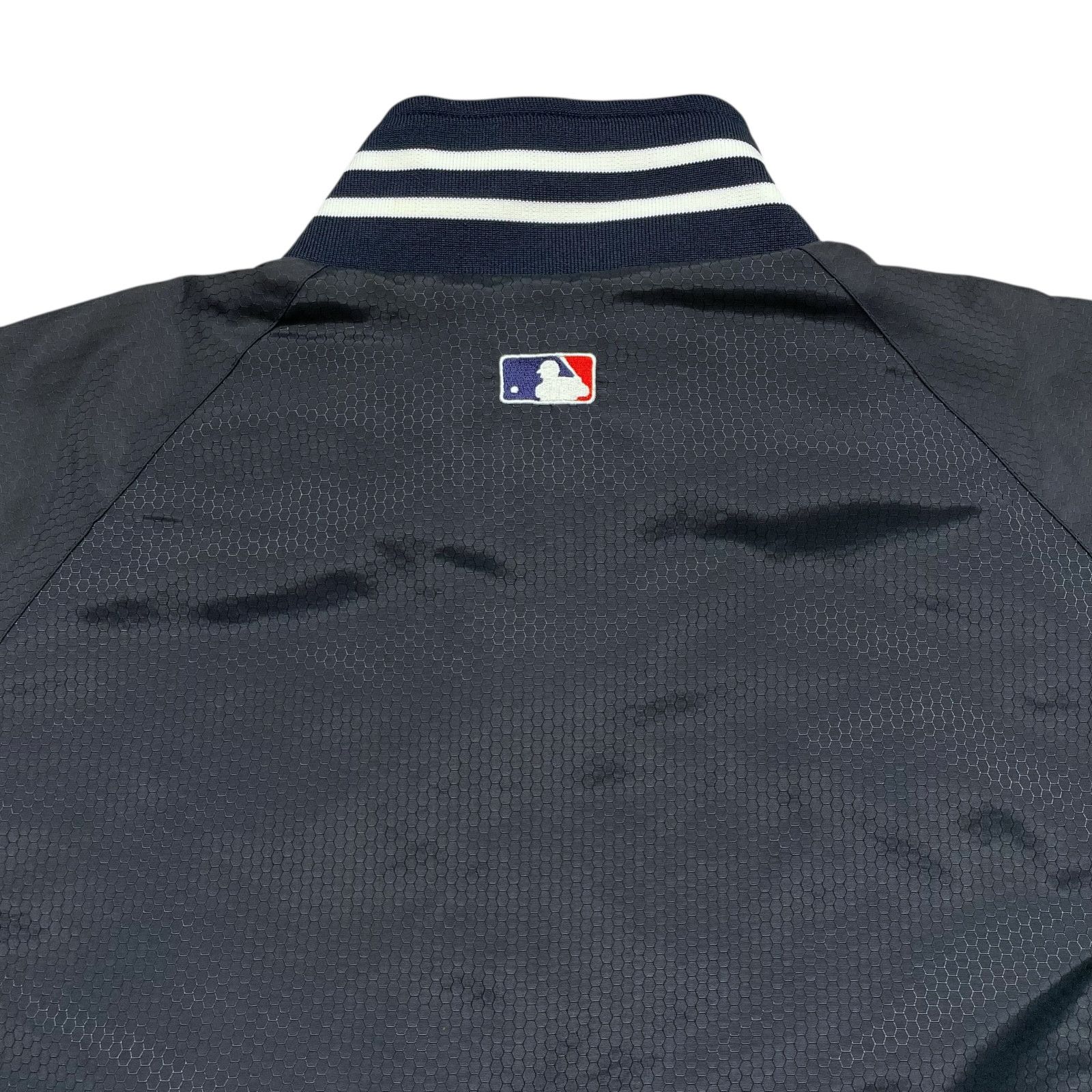 MLB VTG 00s NEW YORK YANKEES MAJESTIC AUTHENTIC DUGOUT JACKET Size US L / EU 52-54 / 3 - 3 Thumbnail