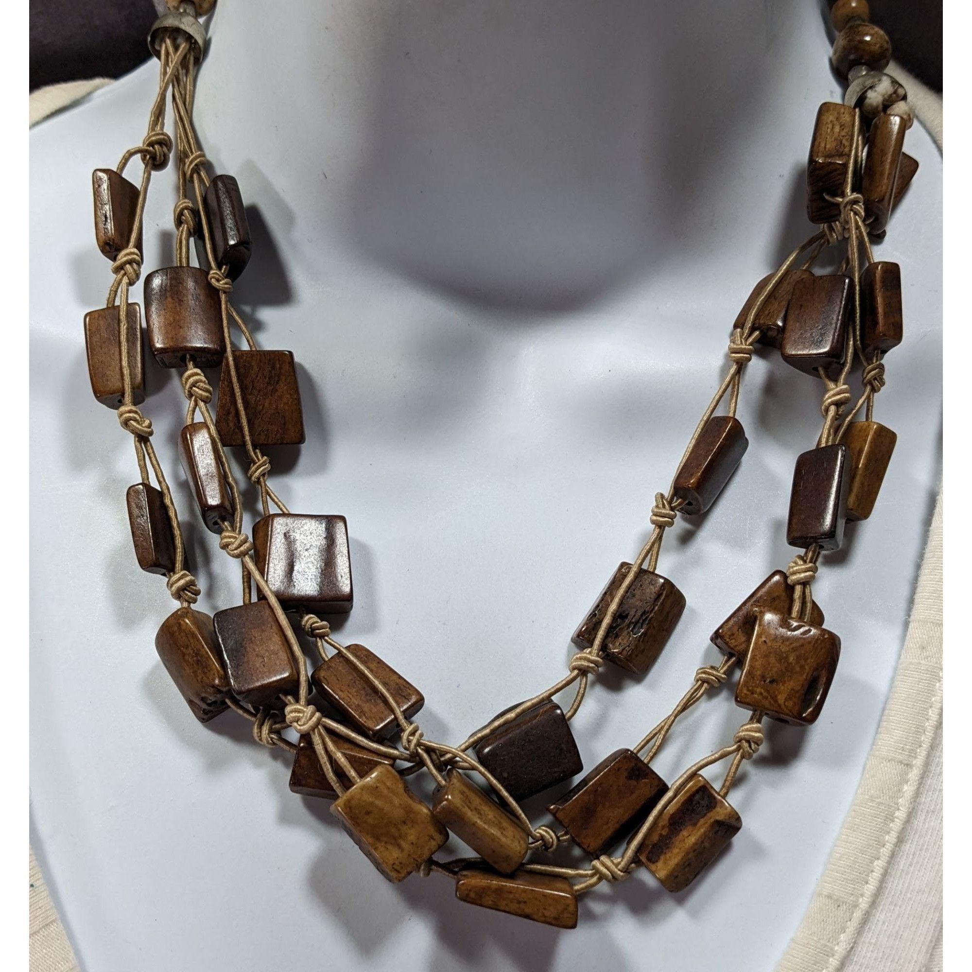 Other Vintage Rustic Brown Ox Bone Beaded Necklace Size ONE SIZE - 4 Thumbnail
