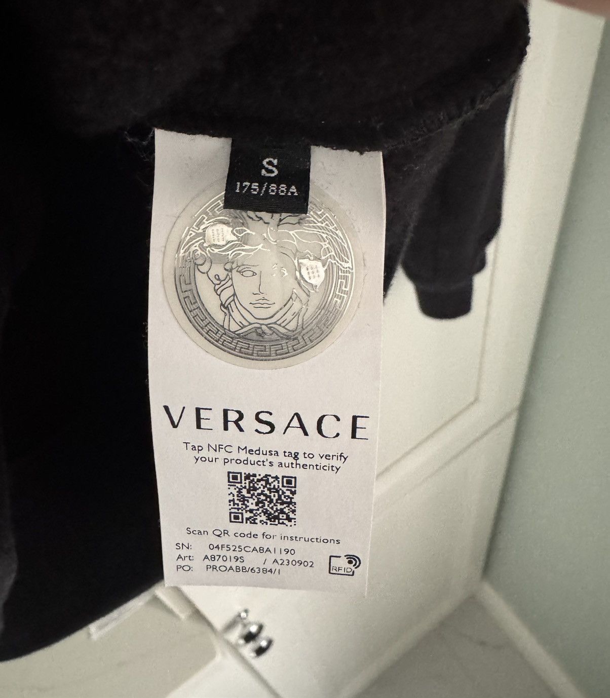 Versace Versace logo crewneck Size US S / EU 44-46 / 1 - 4 Thumbnail