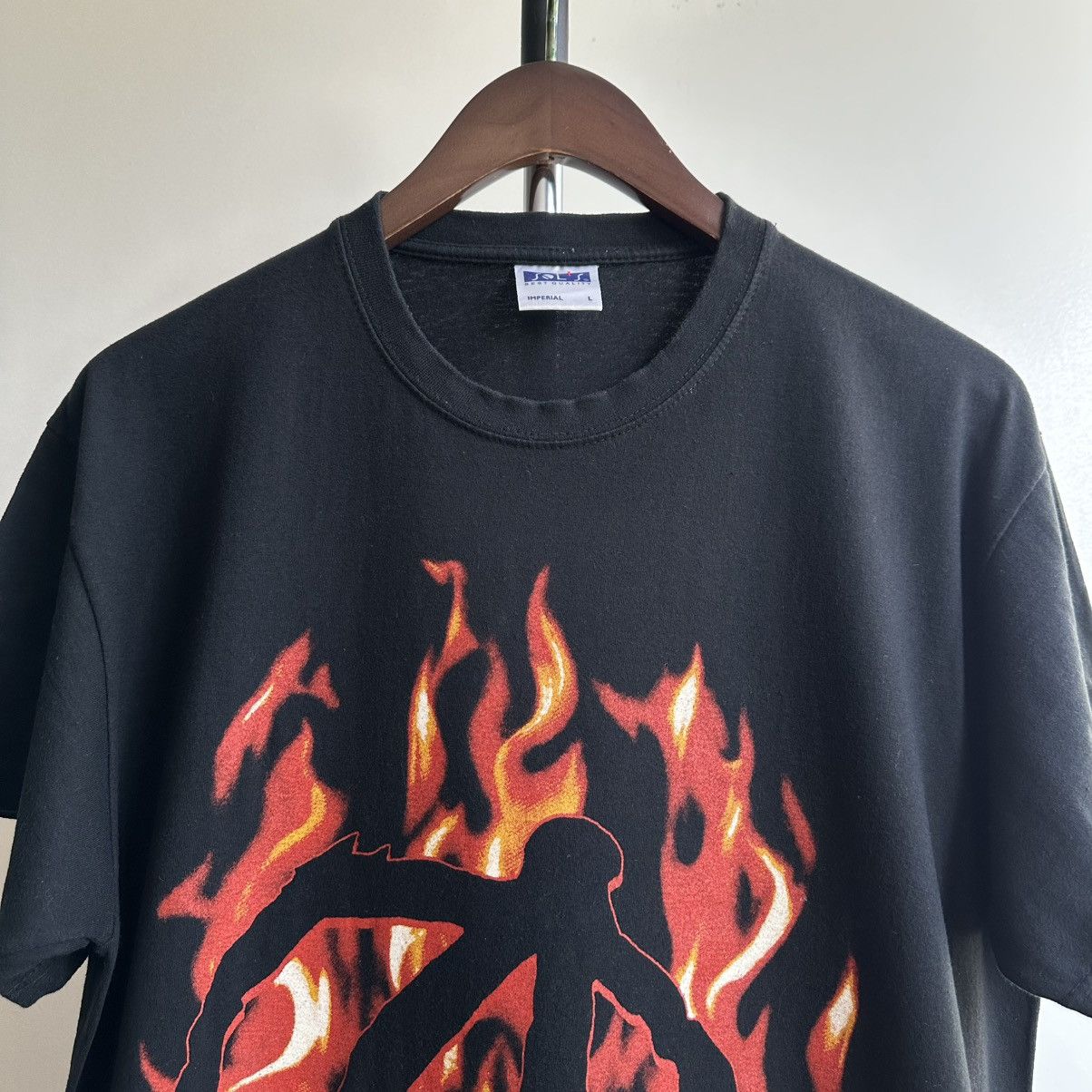Band Tees VINTAGE Y2K ANARCHY SYMBOL FLAME TEE Size US L / EU 52-54 / 3 - 3 Thumbnail