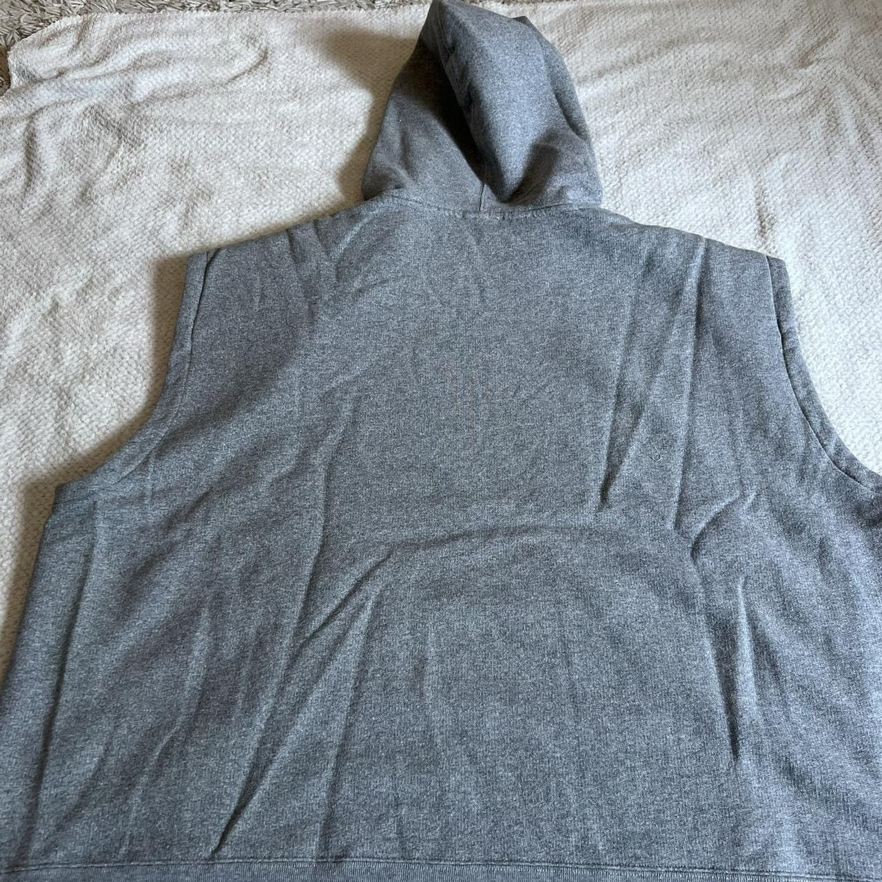 Maison Kitsune MAISON KITSUNÉ Oversized Sleeveless Hoodie – Light Grey Size US S / EU 44-46 / 1 - 4 Thumbnail