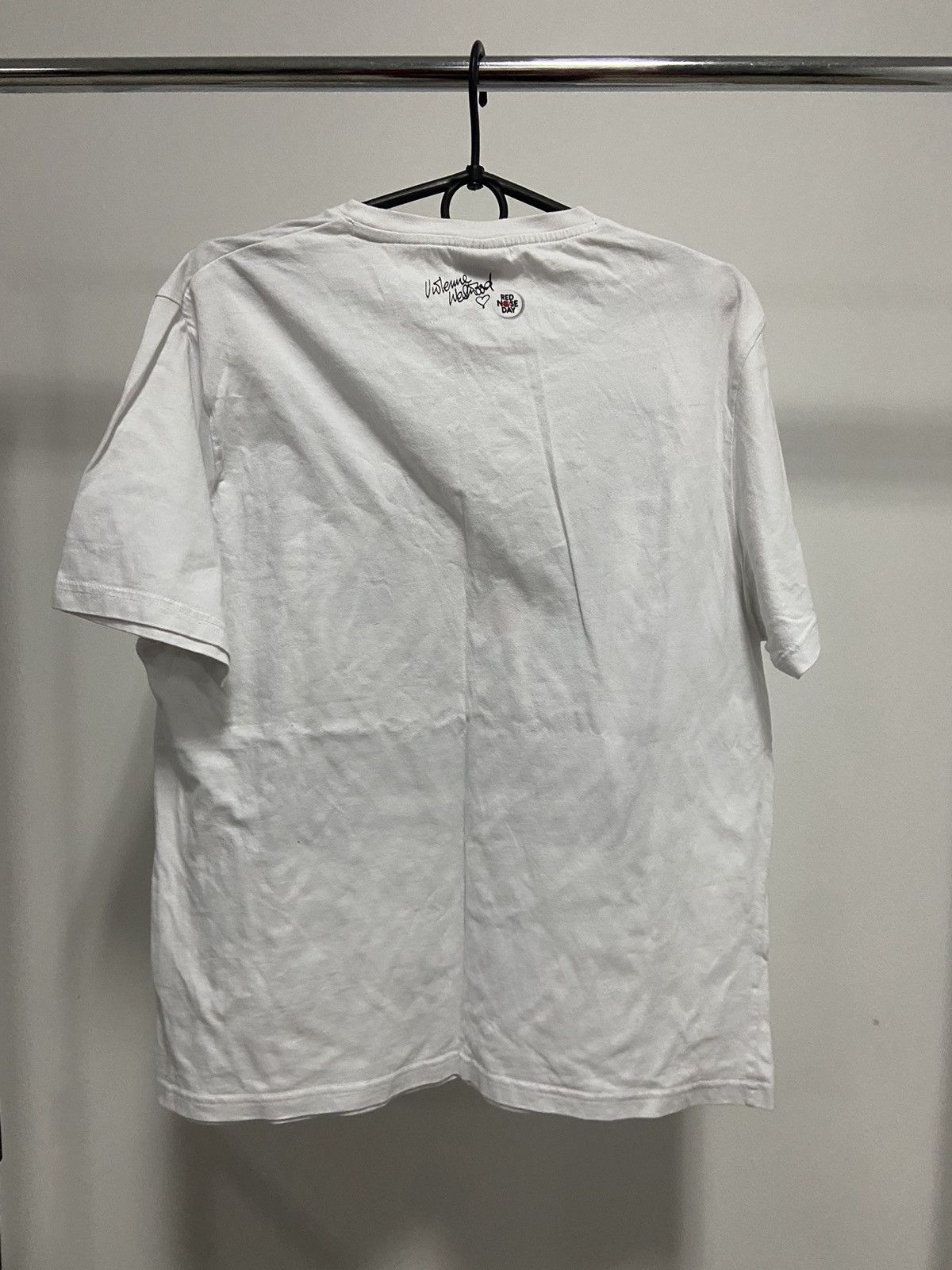 Vintage × Vivienne Westwood Vivienne Westwood T Shirt Vintage Red Nose Day big logo Size US M / EU 48-50 / 2 - 2 Thumbnail