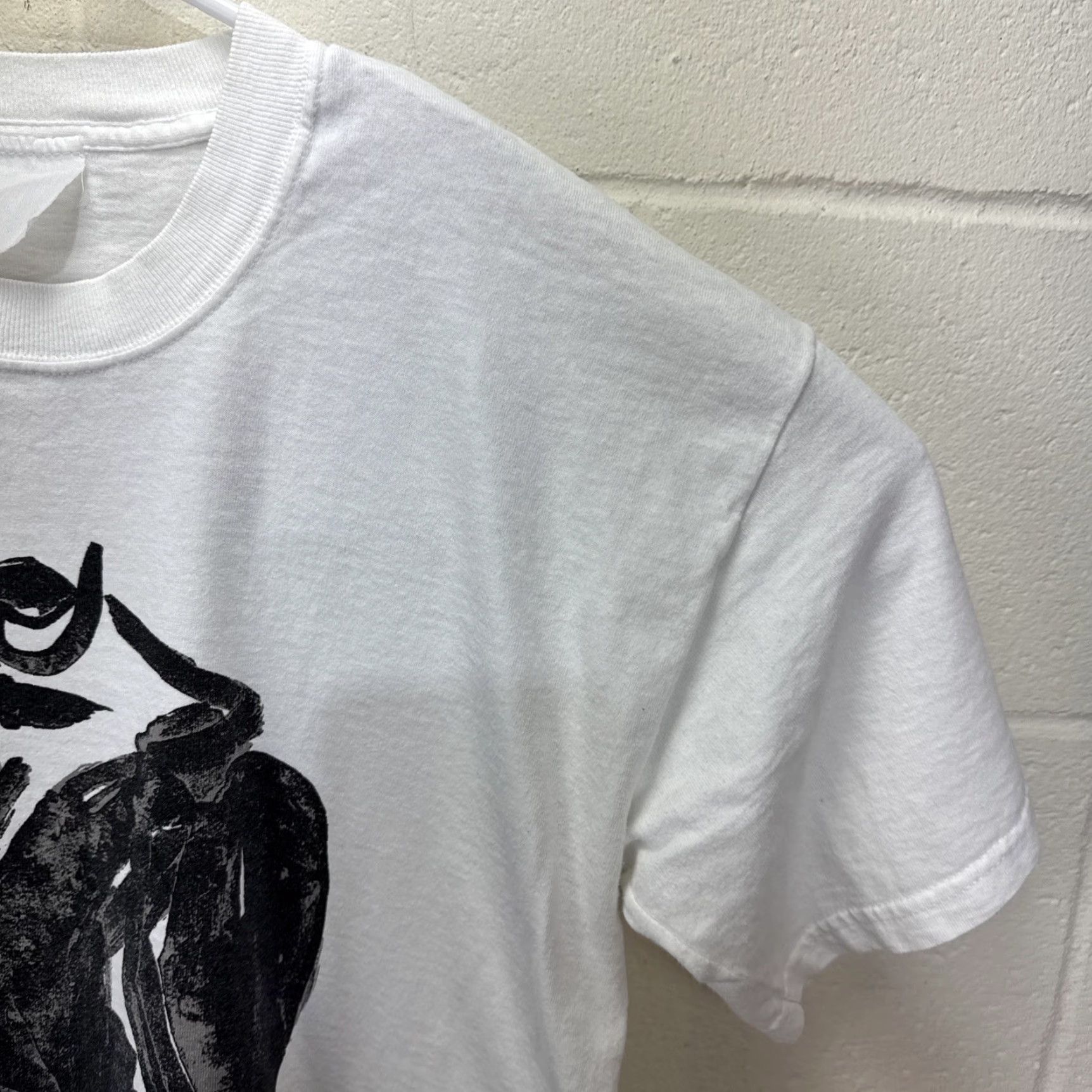 Vintage VINTAGE Picasso Bull Graphic Print T-Shirt Large White 90s Art Mens Size US L / EU 52-54 / 3 - 6 Thumbnail