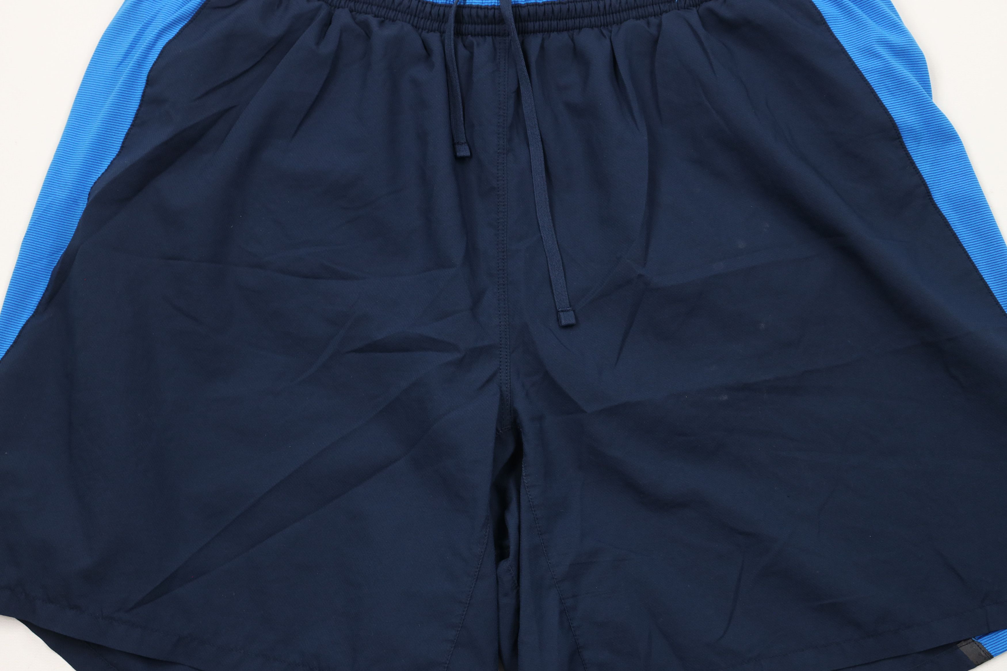 The North Face × Vintage The North Face Spell Out Lined Running Jogging Shorts Blue Size US 34 / EU 50 - 3 Thumbnail
