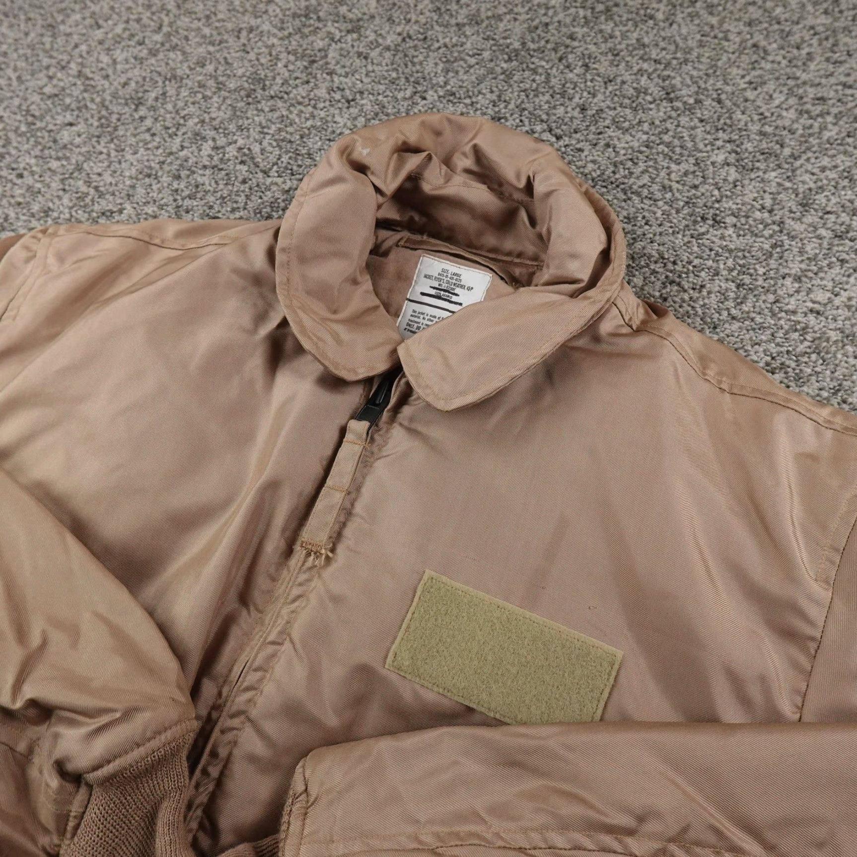 Vintage Military Jacket Mens L Beige Bomber Jacket Aramid Cold Weather 45/P Flyer's Army Coat Zip Padded Insulated Lined Satin Short Stand-Up Collar Size US L / EU 52-54 / 3 - 2 Thumbnail