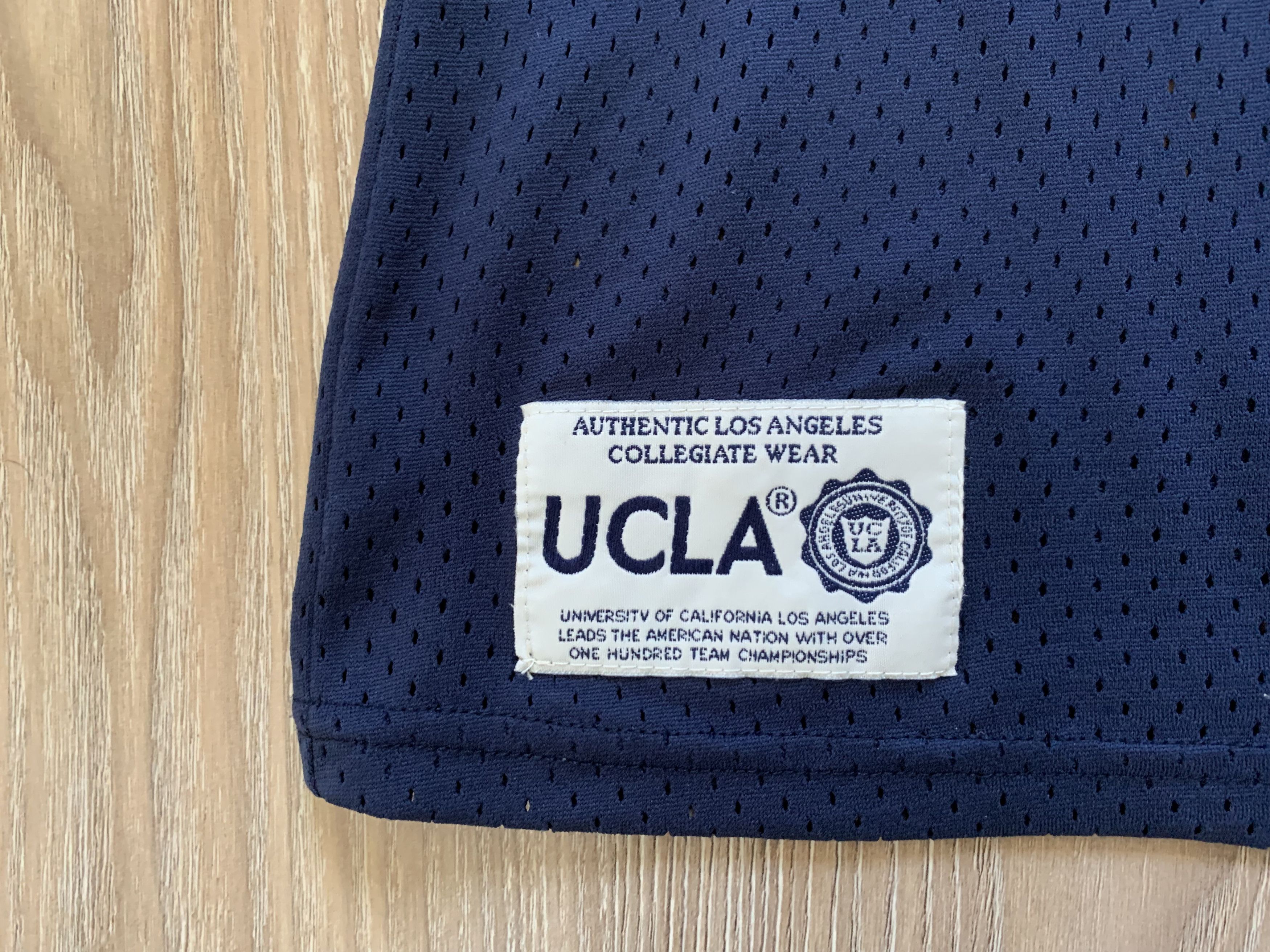 Other Vintage UCLA Bruins 63 Mesh Basketball Jersey Size US M / EU 48-50 / 2 - 7 Thumbnail