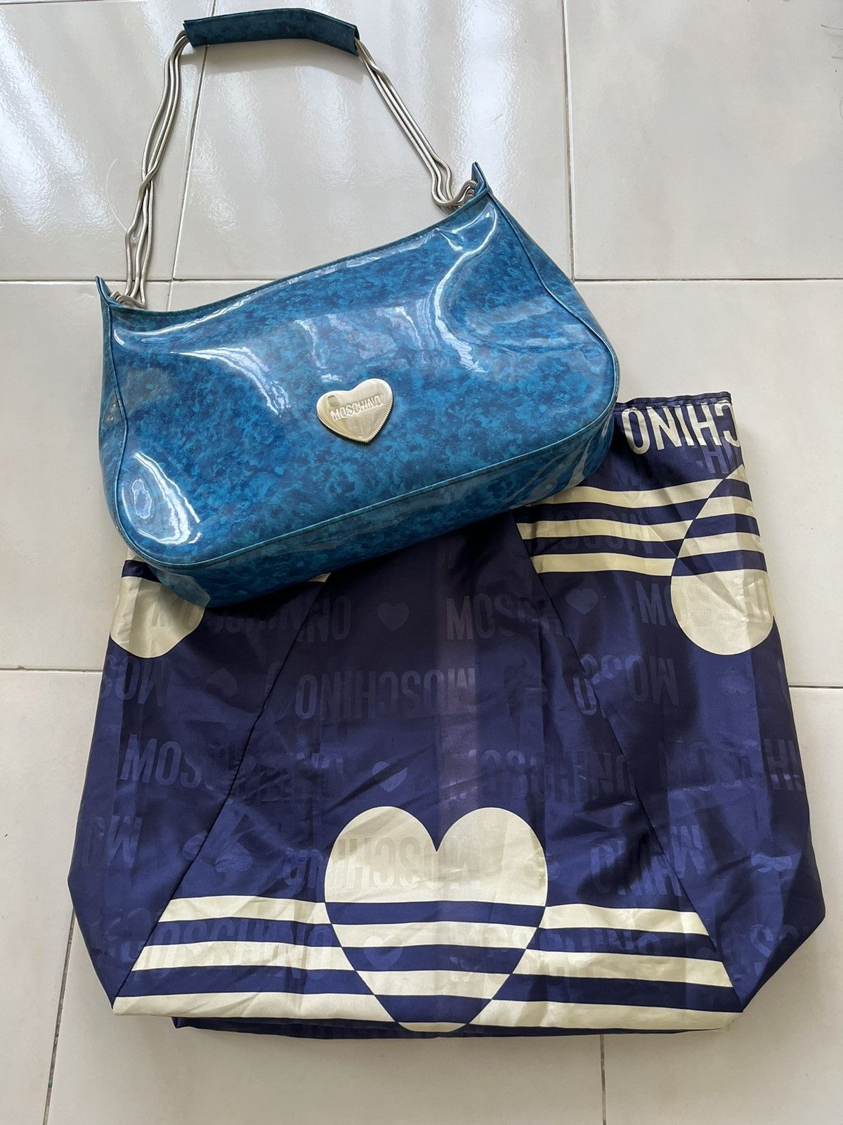 Love Moschino × Moschino Moschino Chain Handbag 🌊 Size ONE SIZE - 2 Thumbnail