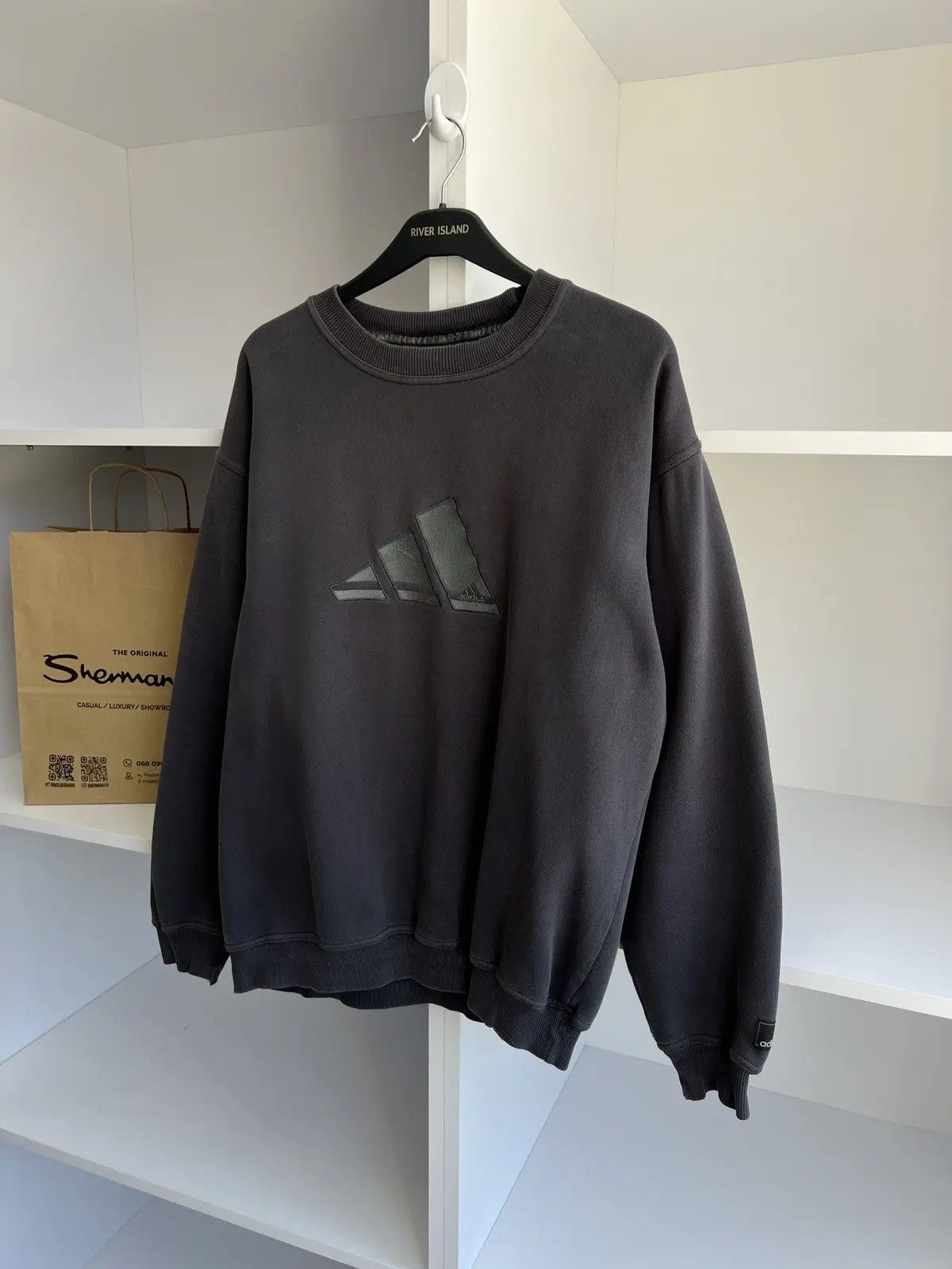 Adidas × Vintage Vintage Adidas Embroidered Logo sweatshirt Size US M / EU 48-50 / 2 - 2 Thumbnail