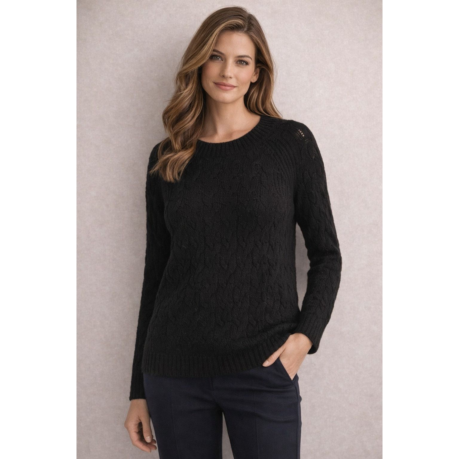 Ann Taylor Ann Taylor Cable Knit Sweater Med Wool Blend Crewneck Size M / US 6-8 / IT 42-44 - 1 Thumbnail