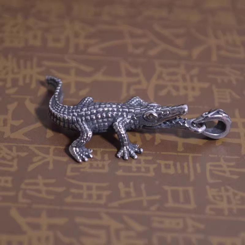 Other Crocodile Dark STEAL! Y2K Chains Necklace Chain Size ONE SIZE - 1 Thumbnail