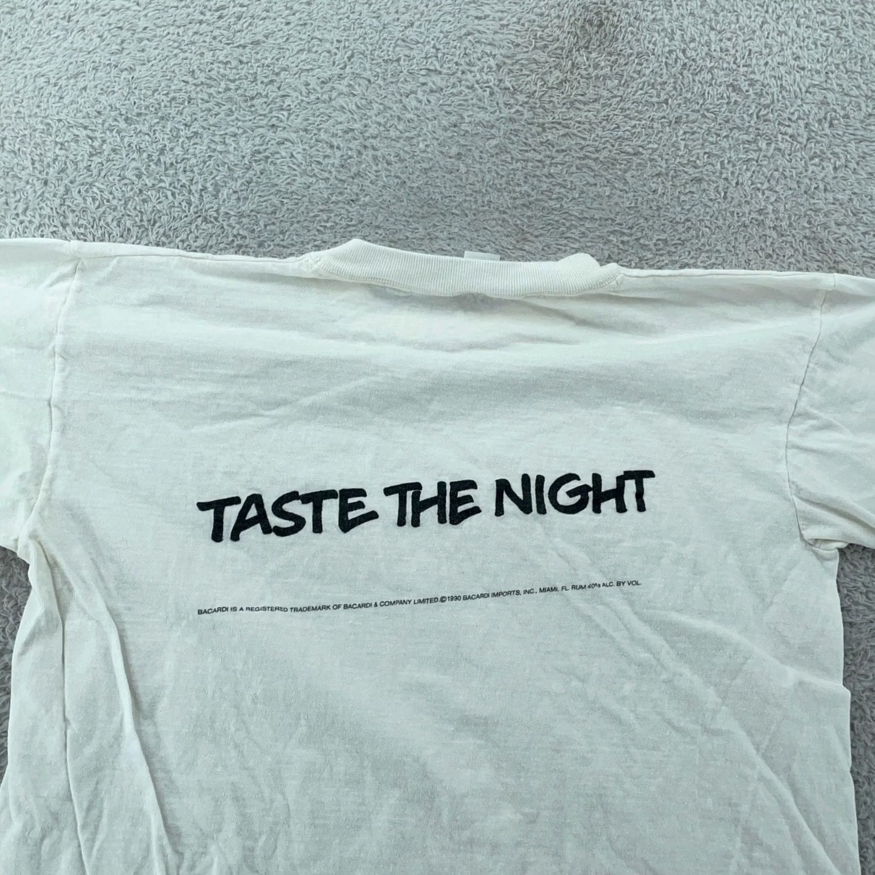 Vintage VINTAGE Bacardi Black Rum Tee Shirt Mens M White Graphic Print Short Sleeve Crew Neck Shirt Mens White 90s Outdoor Size US M / EU 48-50 / 2 - 5 Thumbnail