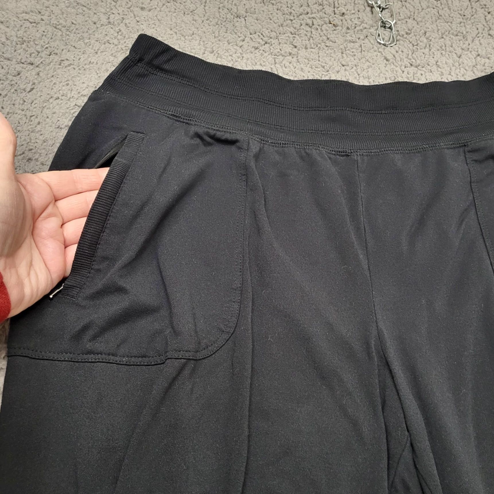 Vintage Freely Jogger Women's XL Black Zip Pockets Tapered Cuffed Leg Athletic Wear Size 40" / US 18 - 5 Thumbnail