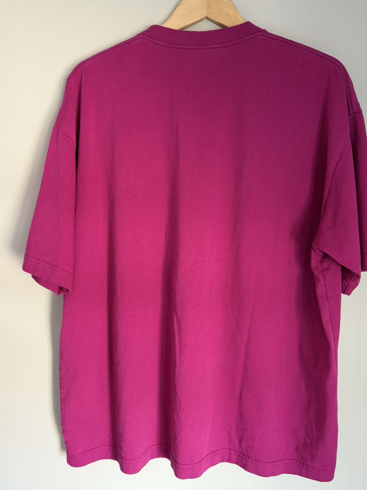 Balenciaga Balenciaga Magenta Miami Tee Size US M / EU 48-50 / 2 - 2 Thumbnail