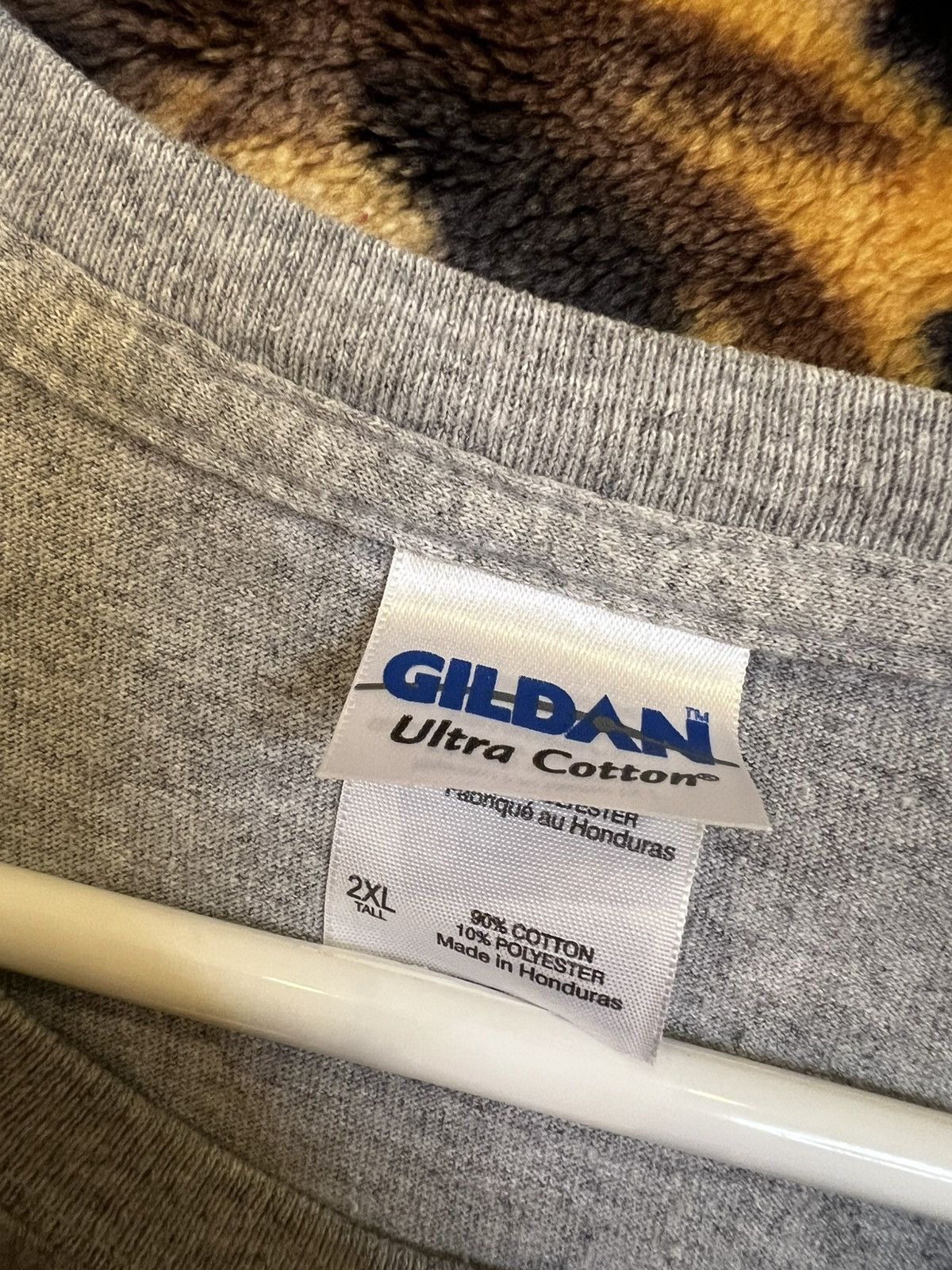 Gildan × Japanese Brand Crazy vintage Y2K Gun Control Tee Size US XXL / EU 58 / 5 - 7 Thumbnail