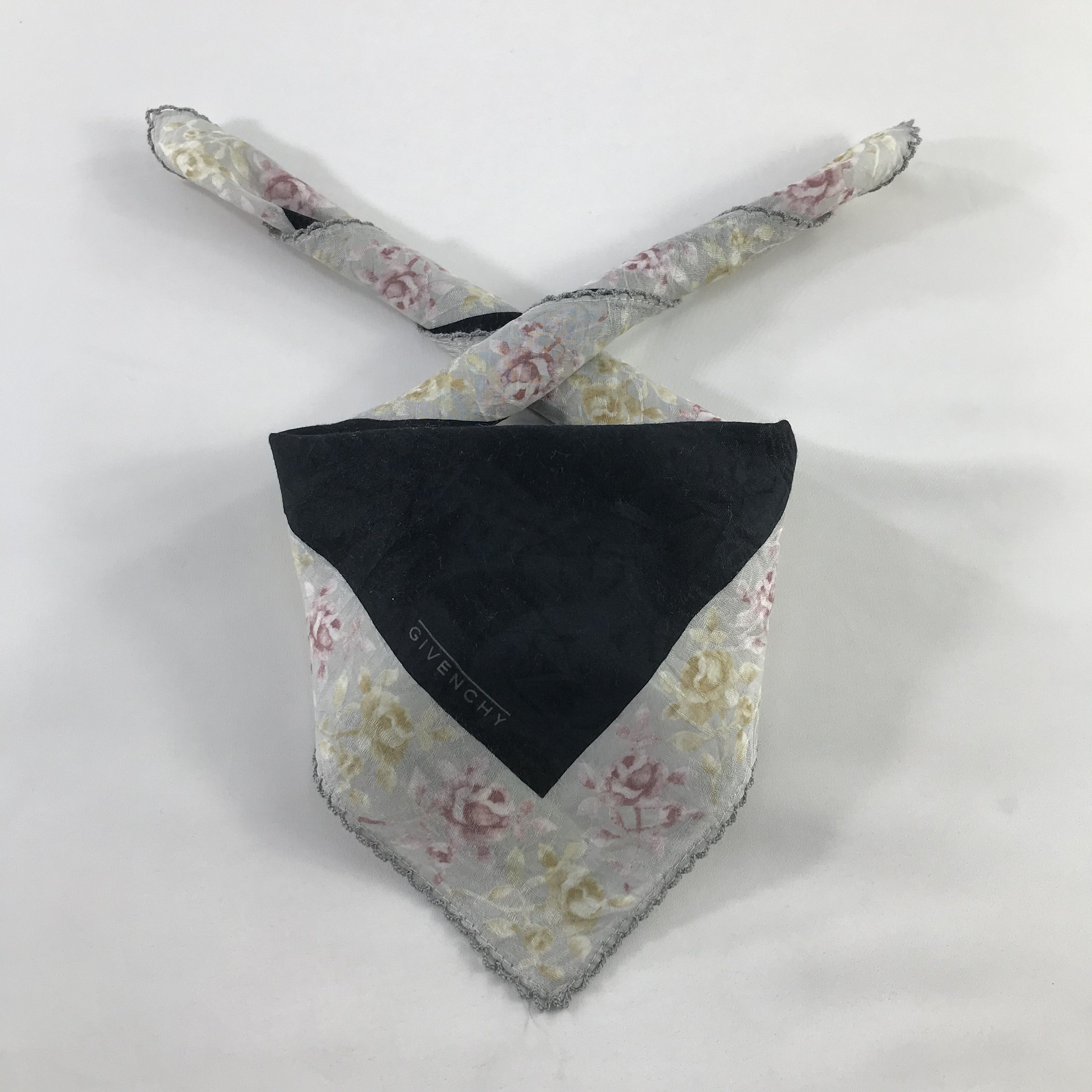 Vintage Givenchy Bandana/ Handkerchief / Neckerchief Size ONE SIZE - 1 Thumbnail